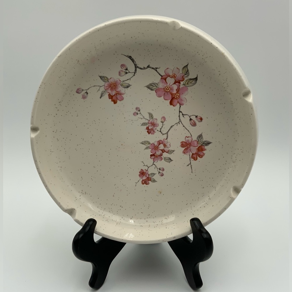 Vintage 1970’s Large Pottery Craft Made In USA Speckled White w/Flowers Ashtray